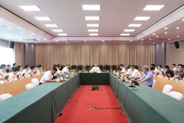 省局黨委會(huì)專題學(xué)習(xí)貫徹習(xí)近平總書記關(guān)于作風(fēng)建設(shè)重要講話精神